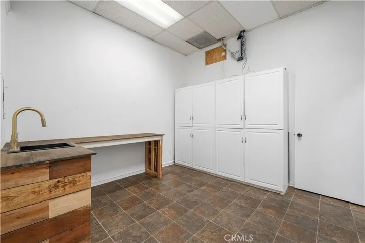 935 Riverside 13, Paso Robles, California 93446