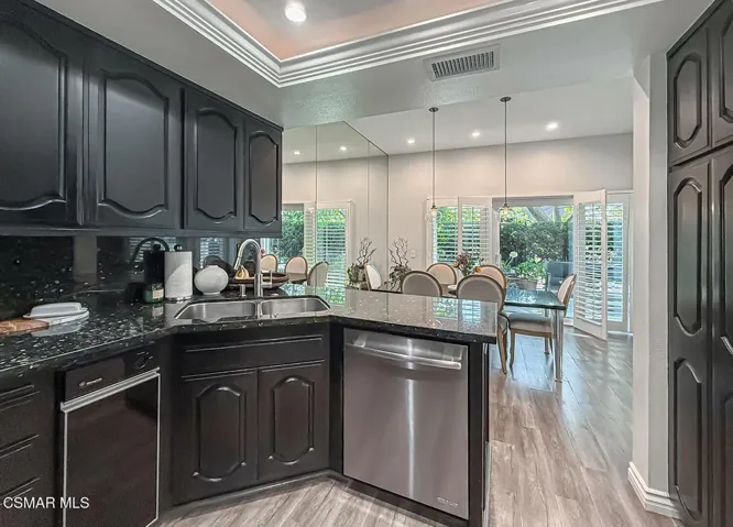 cKitchen and Dining5