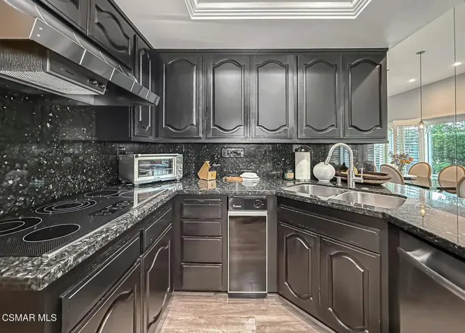 cKitchen and Dining4