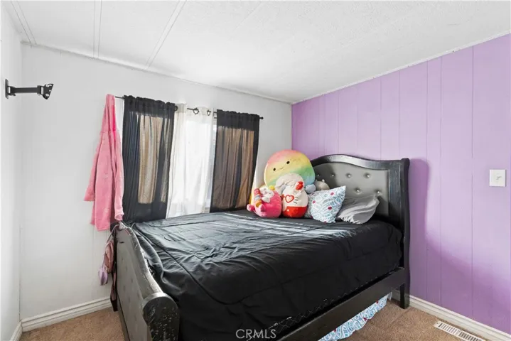 19078 Monterey, Hesperia, California 92345