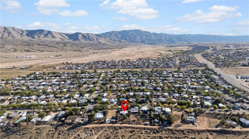 19078 Monterey, Hesperia, California 92345