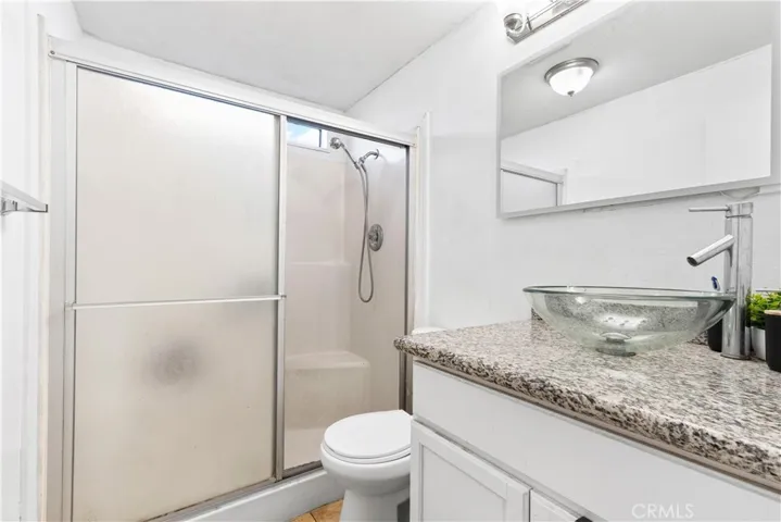 19078 Monterey, Hesperia, California 92345