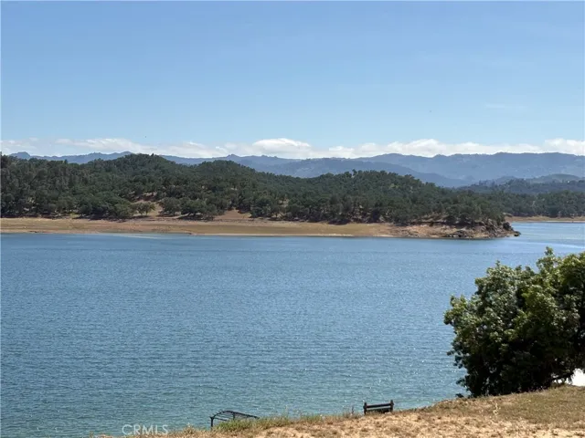 6075 Nacimiento Shores Rd, Lake Nacimiento, California 93426 — photo 5