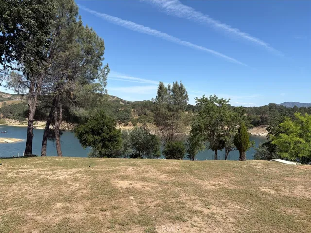 6075 Nacimiento Shores Rd, Lake Nacimiento, California 93426