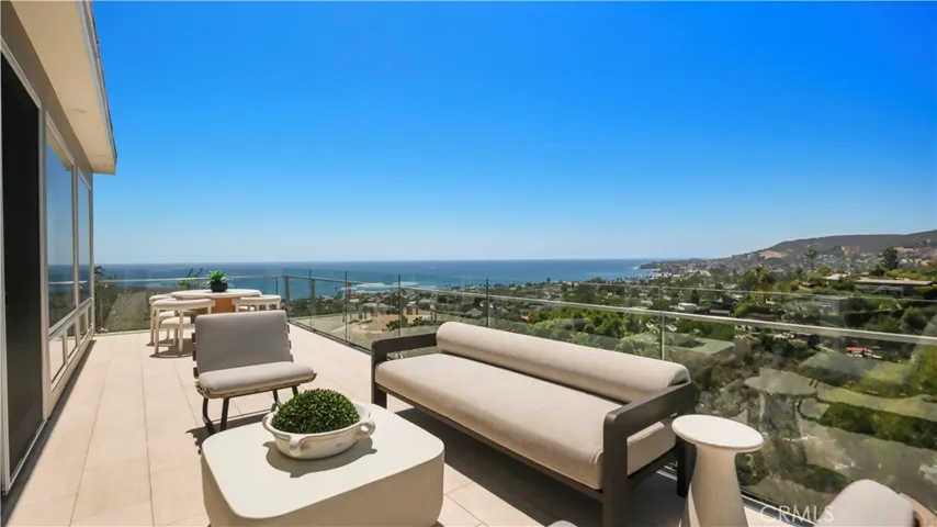 964 Van Dyke, Laguna Beach, California 92651
