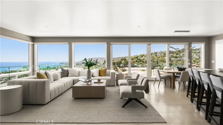 964 Van Dyke, Laguna Beach, California 92651
