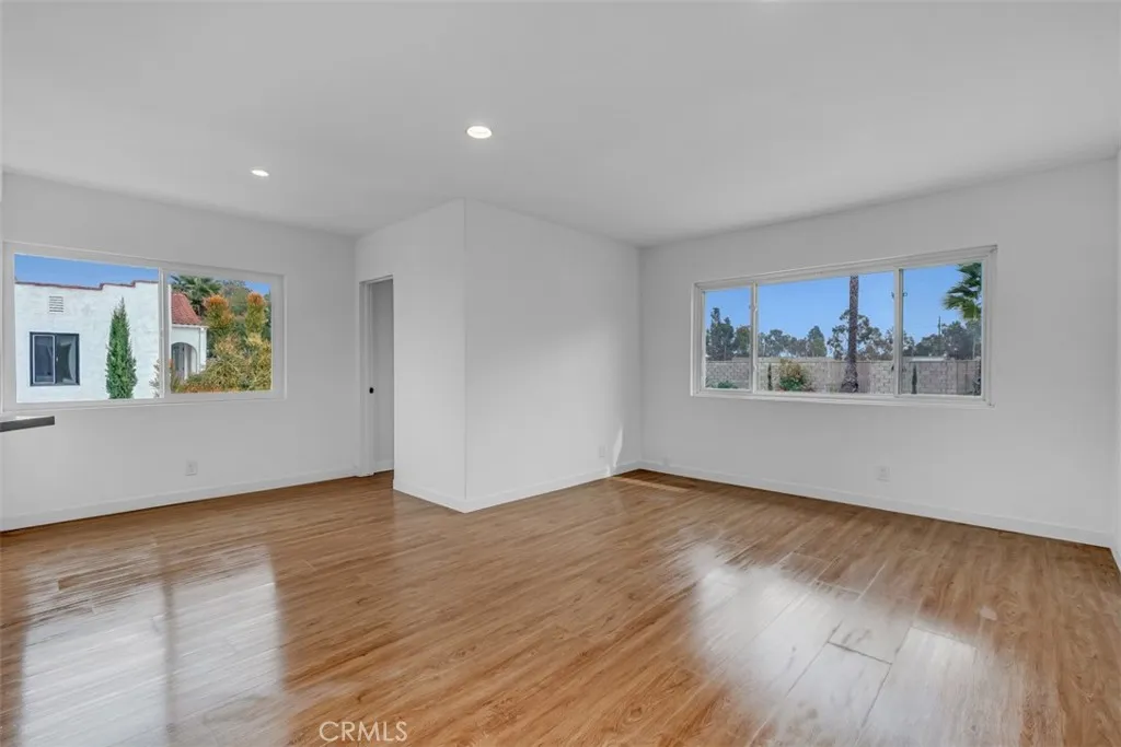9956 La Docena Ln