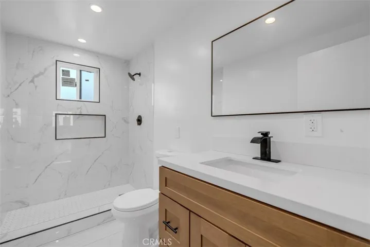 9956 La Docena Ln