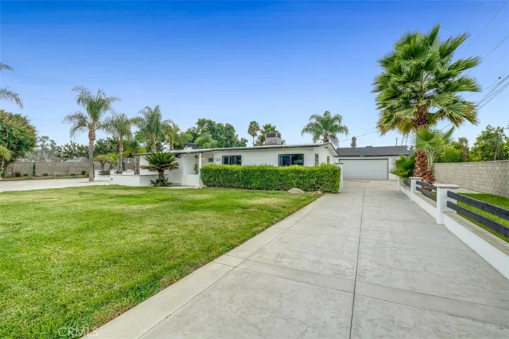 9950 Docena Ln