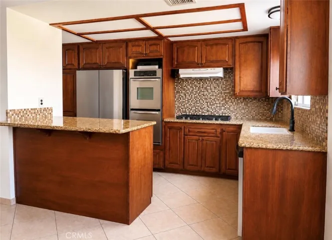 342 E Gilmore Drive, Corona, California 92879
