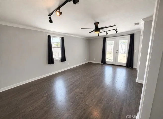 342 E Gilmore Drive, Corona, California 92879