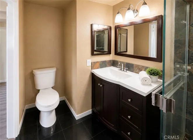 342 E Gilmore Drive, Corona, California 92879