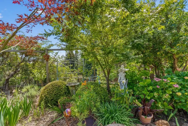 200 Mcamant Drive, Santa Cruz, California 95060