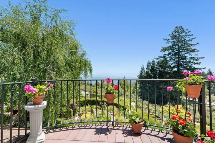 200 Mcamant Drive, Santa Cruz, California 95060