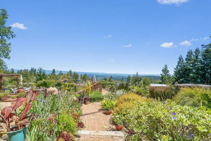 200 Mcamant Drive, Santa Cruz, California 95060