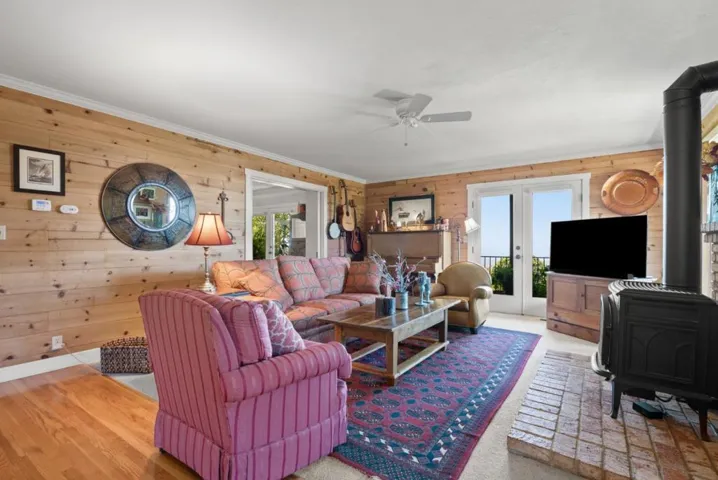 200 Mcamant Drive, Santa Cruz, California 95060
