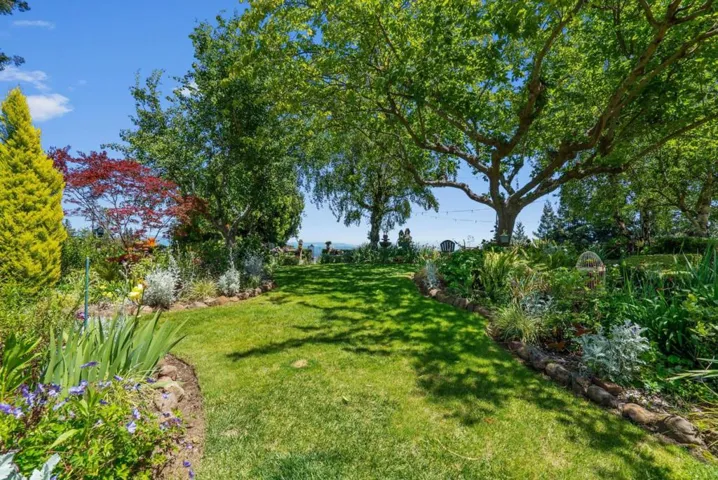 200 Mcamant Drive, Santa Cruz, California 95060