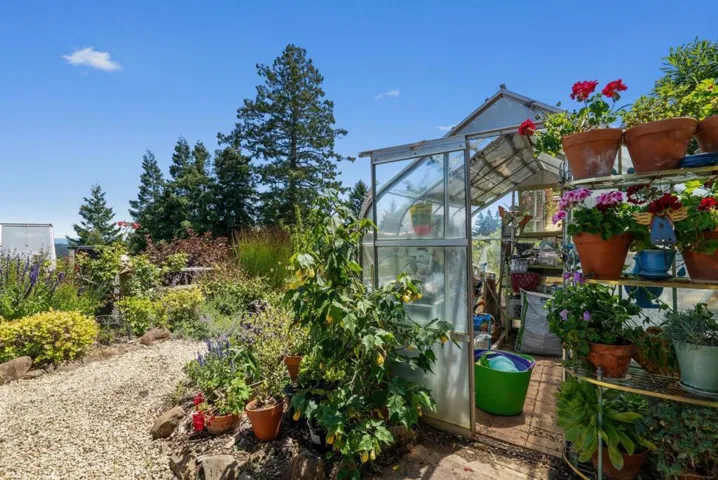 200 Mcamant Drive, Santa Cruz, California 95060