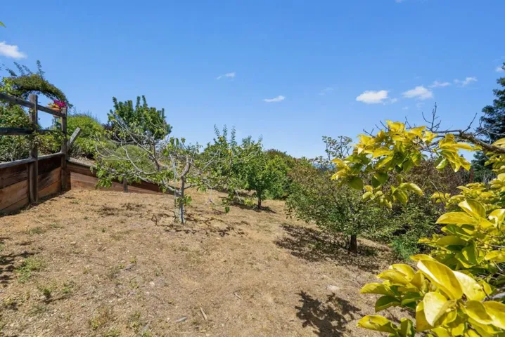 200 Mcamant Drive, Santa Cruz, California 95060