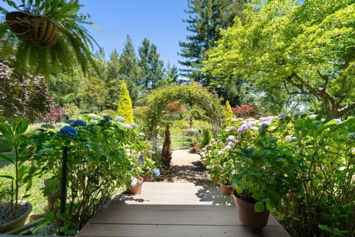 200 Mcamant Drive, Santa Cruz, California 95060