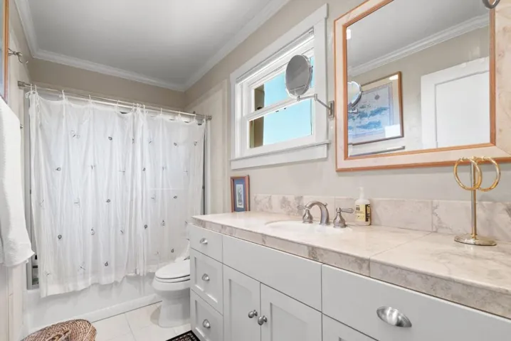 200 Mcamant Drive, Santa Cruz, California 95060
