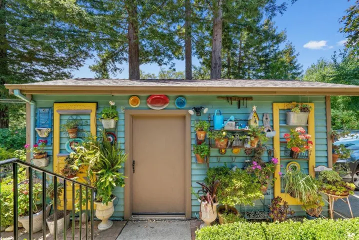 200 Mcamant Drive, Santa Cruz, California 95060