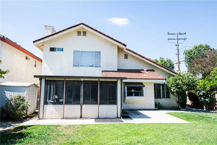 5044 Allington, Lakewood, California 90712