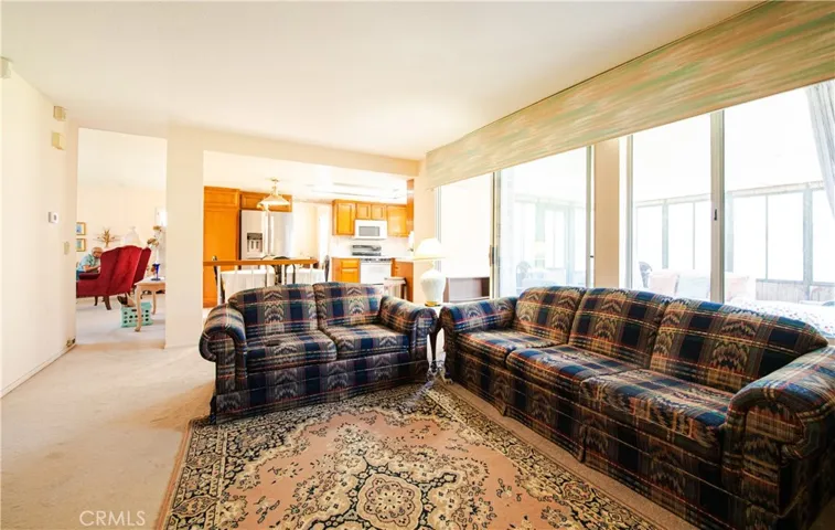 5044 Allington, Lakewood, California 90712