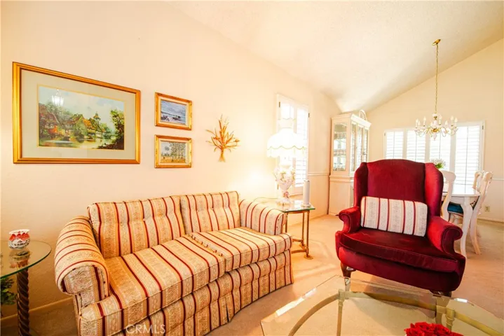 5044 Allington, Lakewood, California 90712