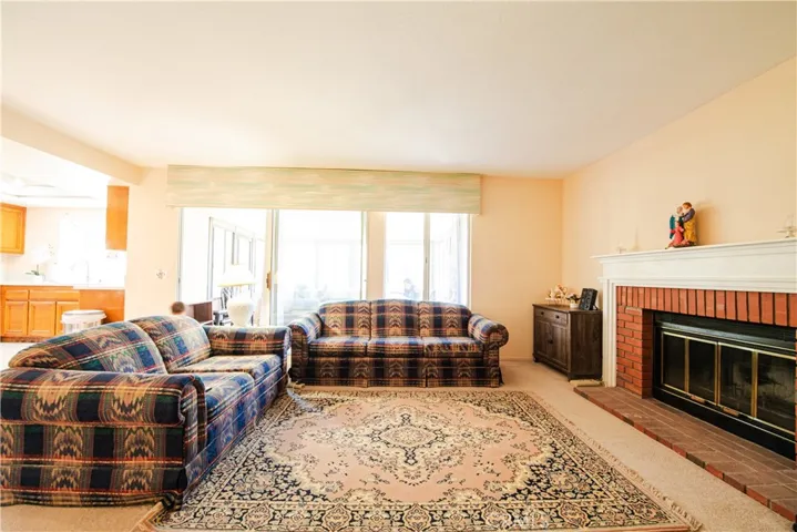 5044 Allington, Lakewood, California 90712