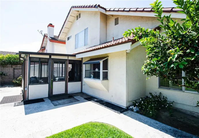 5044 Allington, Lakewood, California 90712
