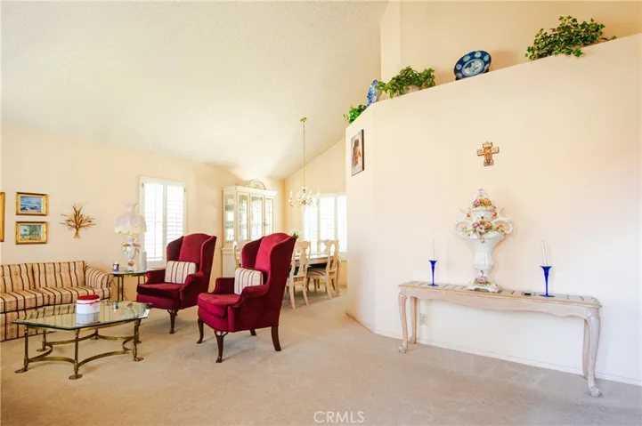 5044 Allington, Lakewood, California 90712