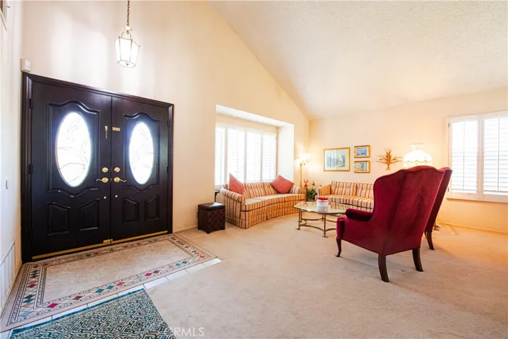 5044 Allington, Lakewood, California 90712