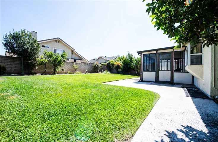 5044 Allington, Lakewood, California 90712