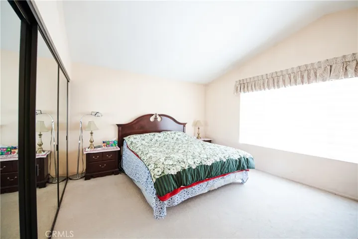 5044 Allington, Lakewood, California 90712