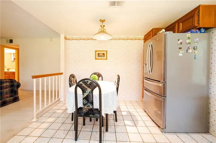 5044 Allington, Lakewood, California 90712