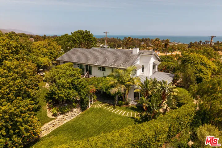 6363 Zumirez Drive, Malibu, California 90265