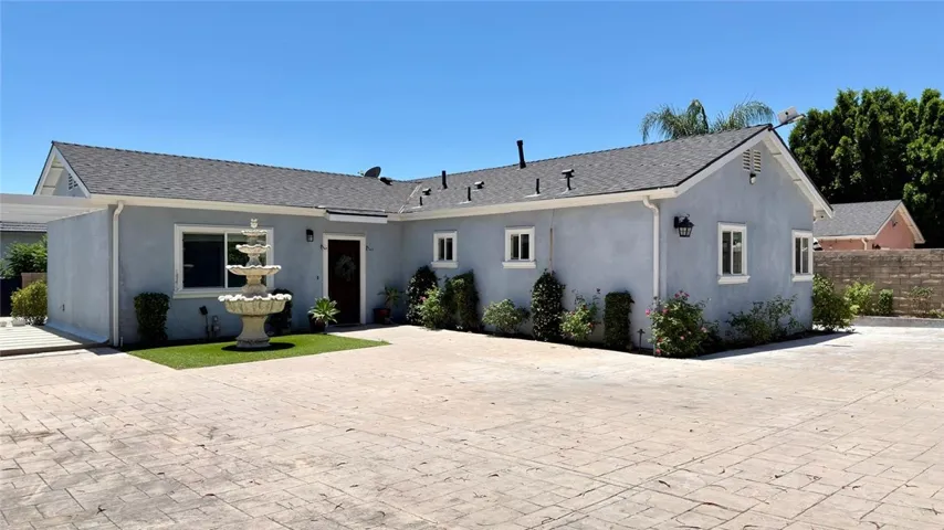 21224 W Rinaldi, Chatsworth, California 91311