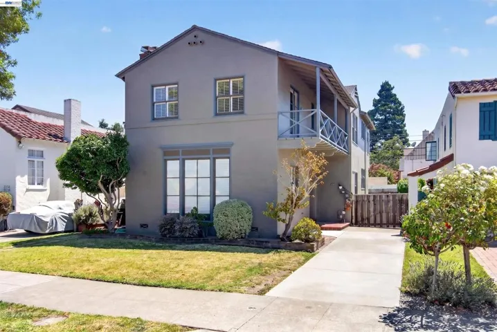 2926 2928 Fernside Blvd, Alameda, California 94501