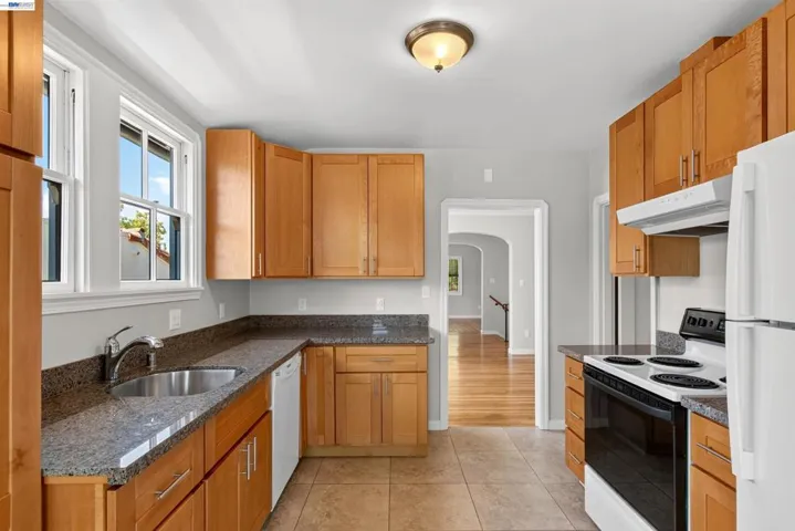 2926 2928 Fernside Blvd, Alameda, California 94501