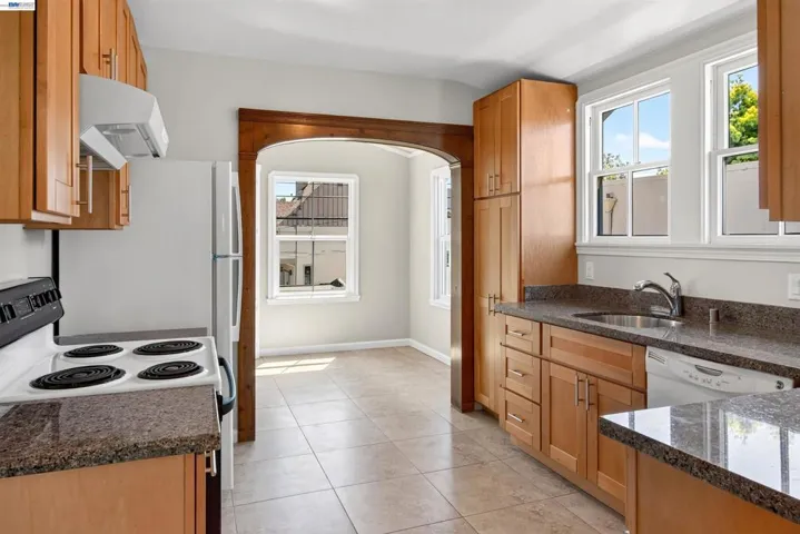 2926 2928 Fernside Blvd, Alameda, California 94501