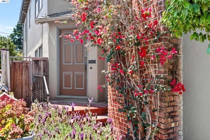 2926 2928 Fernside Blvd, Alameda, California 94501