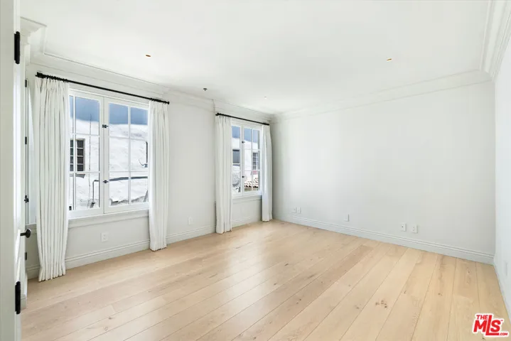 9565 Charleville Boulevard, Beverly Hills, California 90212