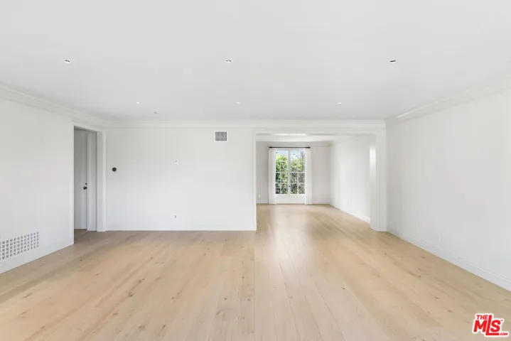 9565 Charleville Boulevard, Beverly Hills, California 90212