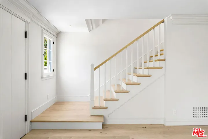 9565 Charleville Boulevard, Beverly Hills, California 90212