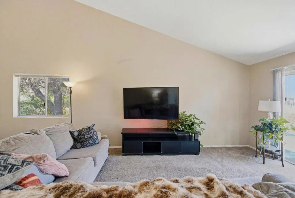 29402 Circle R Greens Dr, Escondido, California 92026 — photo 5