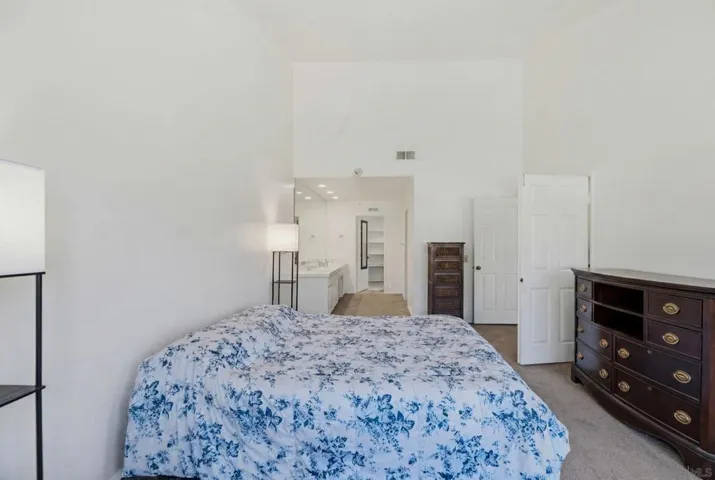 29402 Circle R Greens Dr, Escondido, California 92026