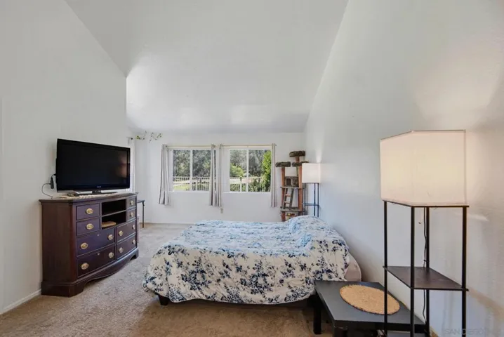 29402 Circle R Greens Dr, Escondido, California 92026