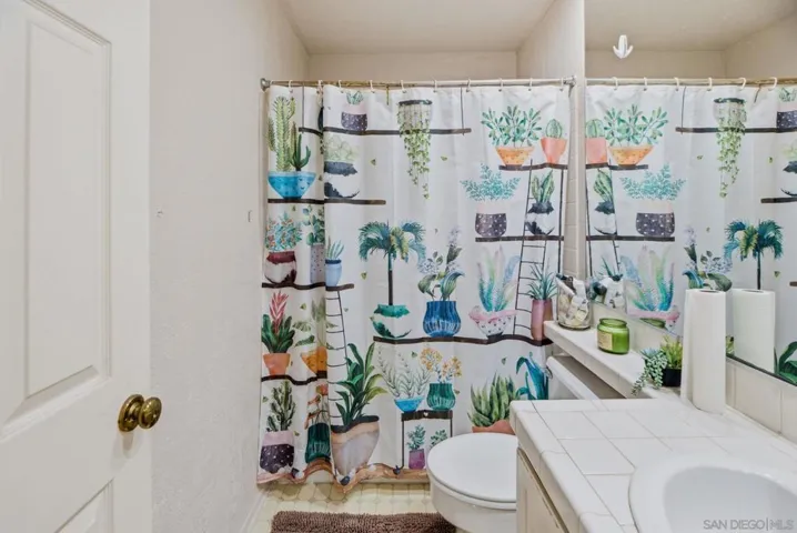 29402 Circle R Greens Dr, Escondido, California 92026
