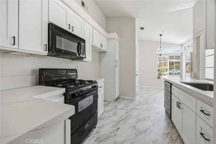 15516 Carrera, Fontana, California 92337